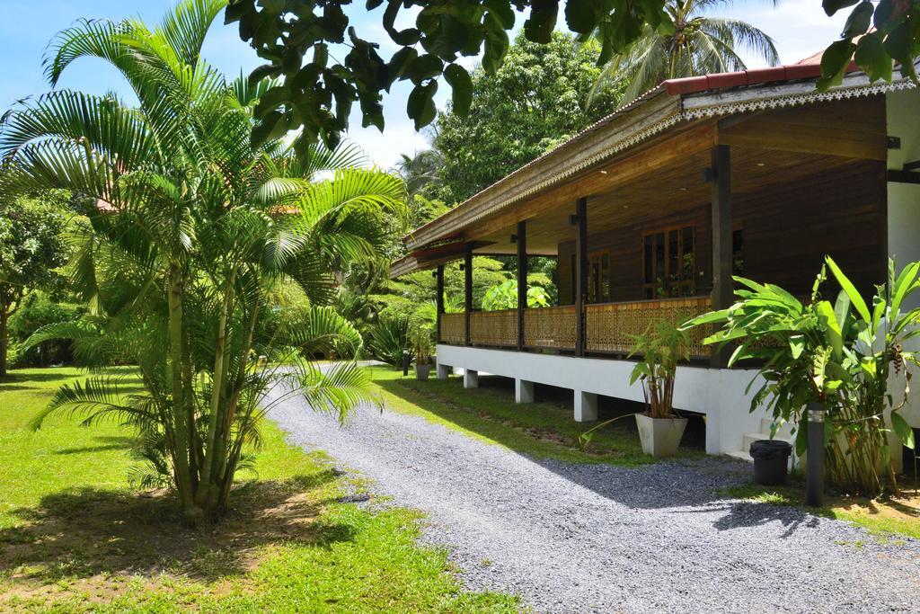 Baan Banyan Villa, Wood House Short Walk To Mae Nam Beach Kültér fotó