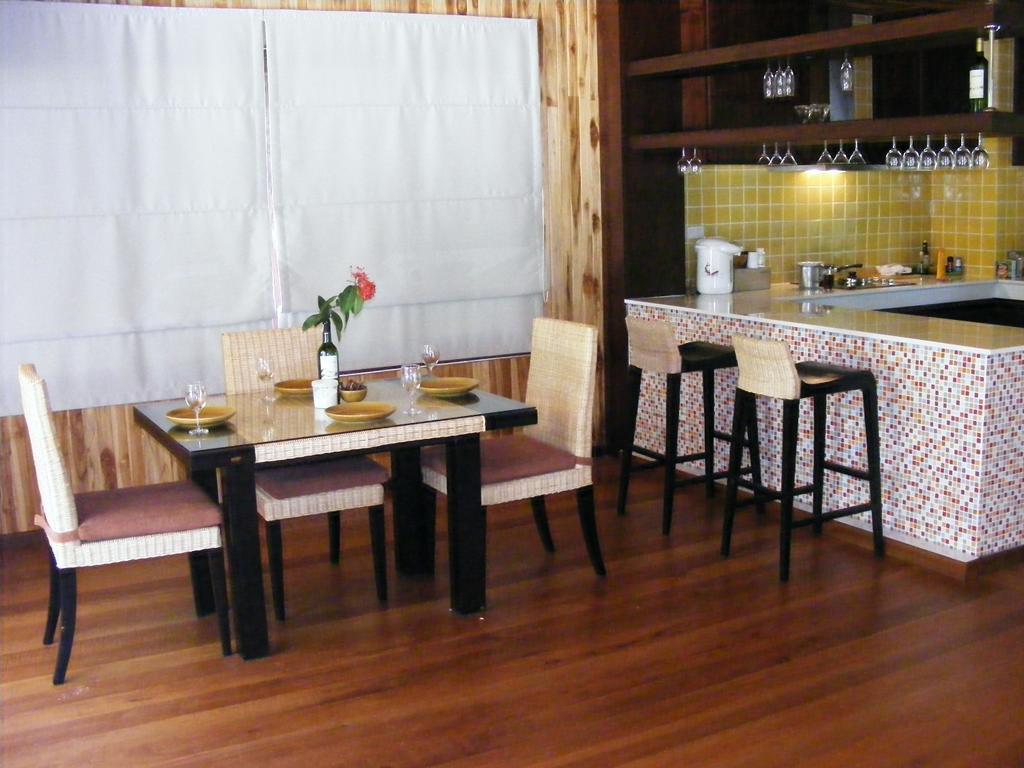 Baan Banyan Villa, Wood House Short Walk To Mae Nam Beach Kültér fotó